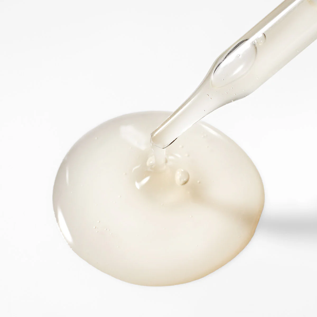 NIA 10 Niacinamide Serum - Image 5