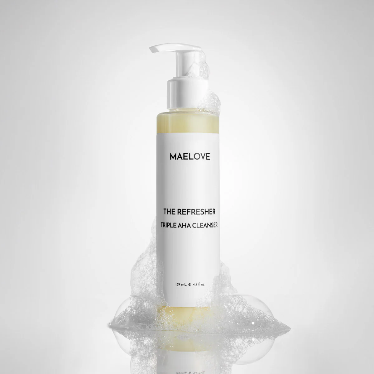 The Refresher AHA Clarifying Cleanser - Image 3