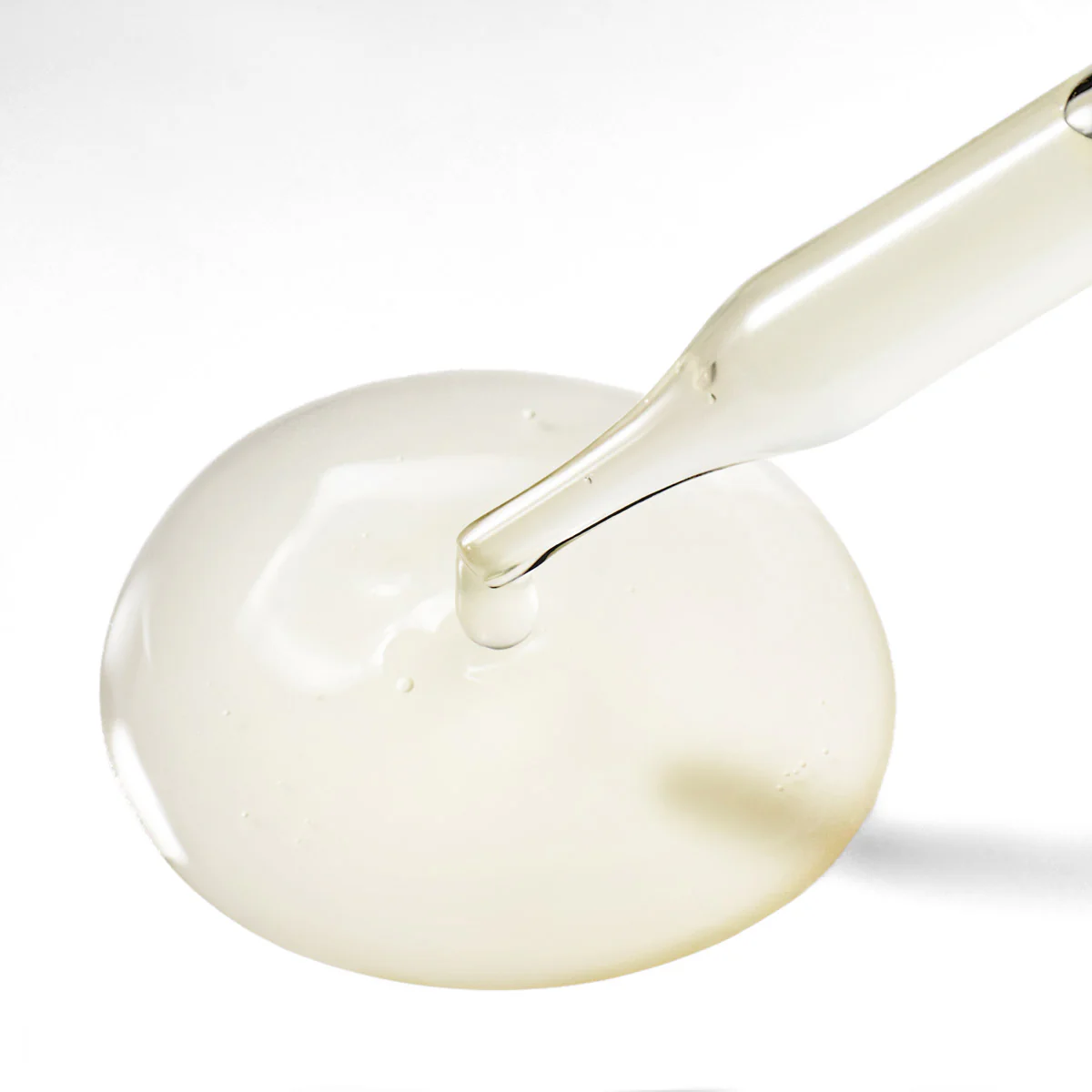 Super Smooth AHA + BHA Resurfacing Serum - Image 3